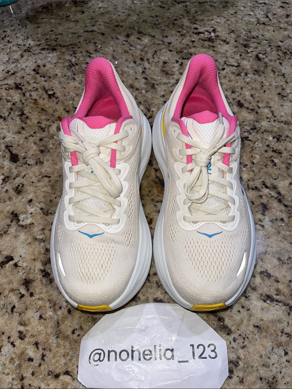 Hoka One One Bondi 9